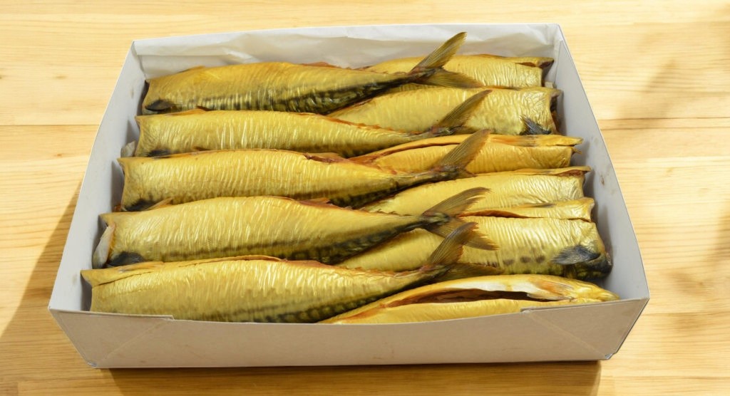 Скумбрия б/г х/к +400 (коробка 3кг)
