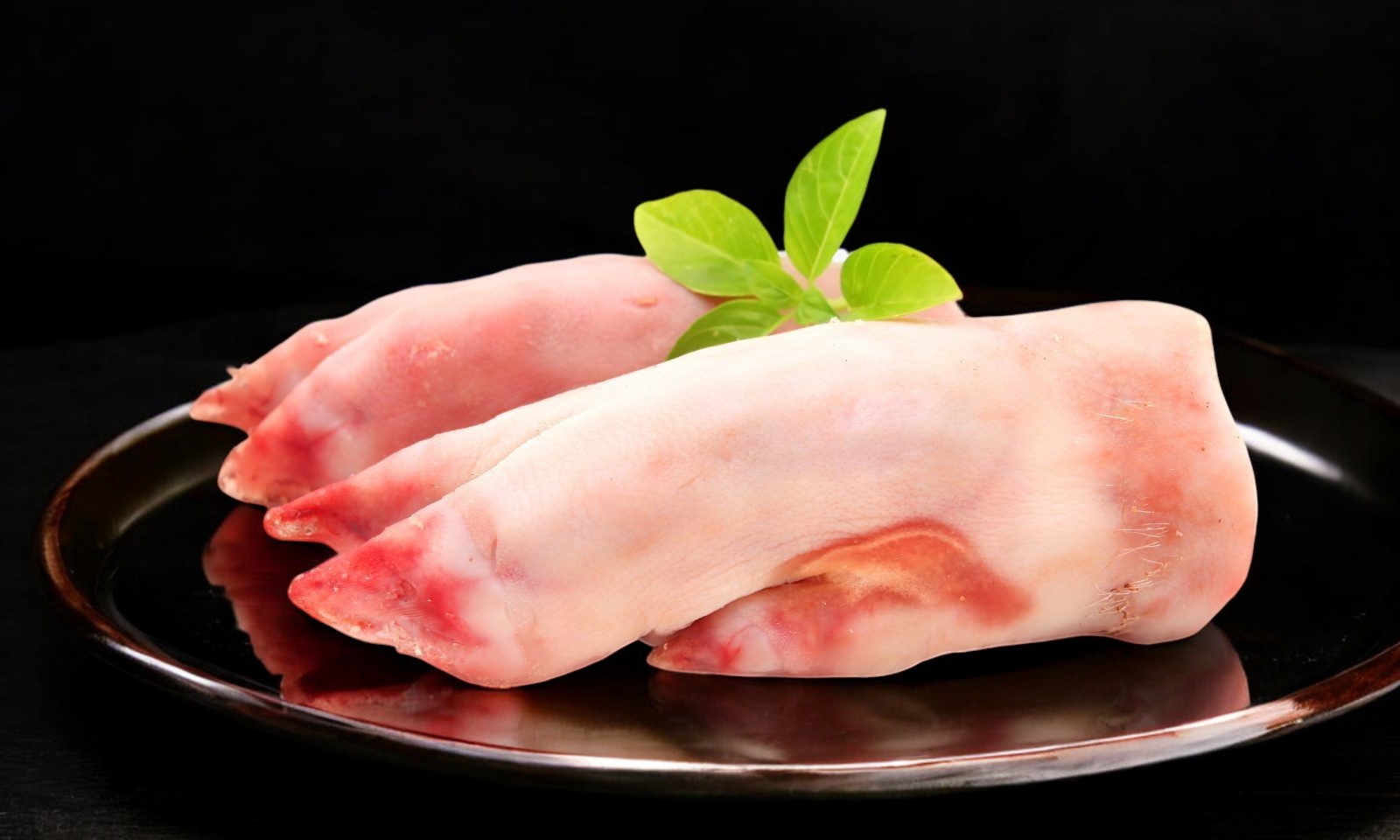 Субпродукты мясные обработан.шерстн.Ноги свин.(передние) зам.вак.уп.(р/ф) 1 кг КВЖ