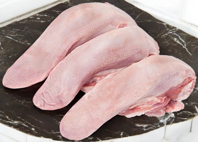 Субпродукты мясные обработанные мякотные Язык свиной зам.вак.уп.(р/ф) 1 кг КВЖ