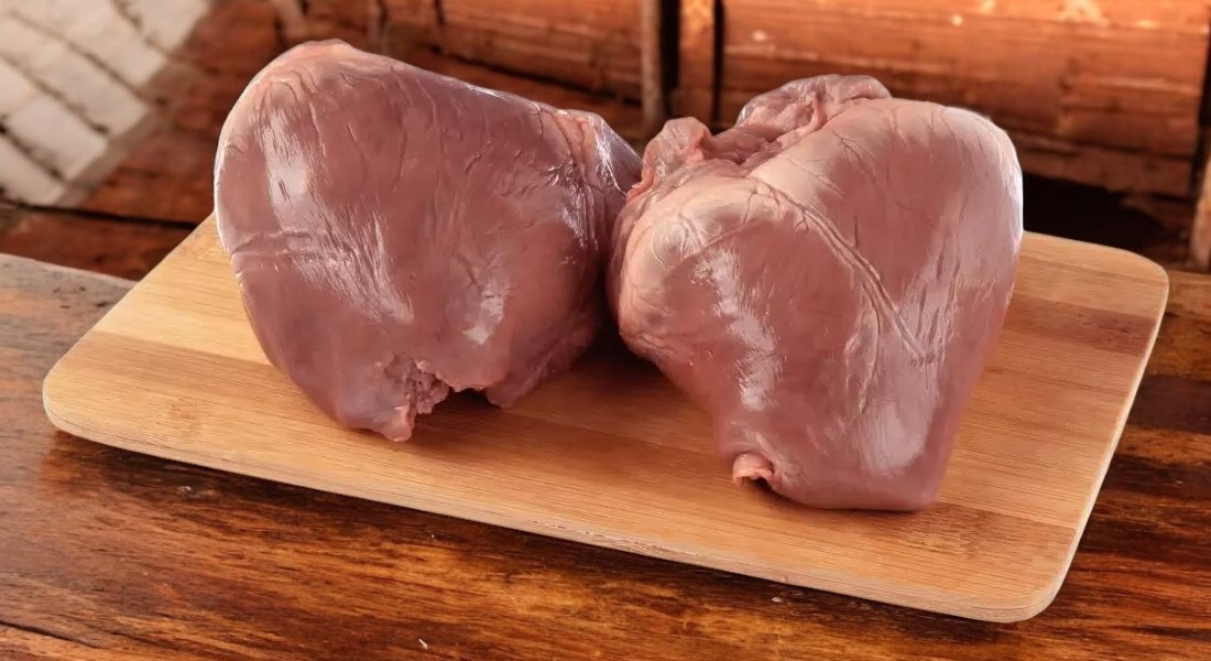 Субпродукты мясные обработанные мякотные Сердце свиное зам.вак.уп.(р/ф) 1 кг КВЖ