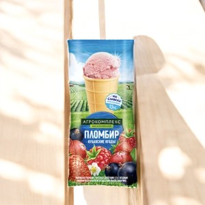 Мороженое пломбир с м.д.ж.15% с ягодным напол.Кубанские ягоды в ваф.стакан. 100гр