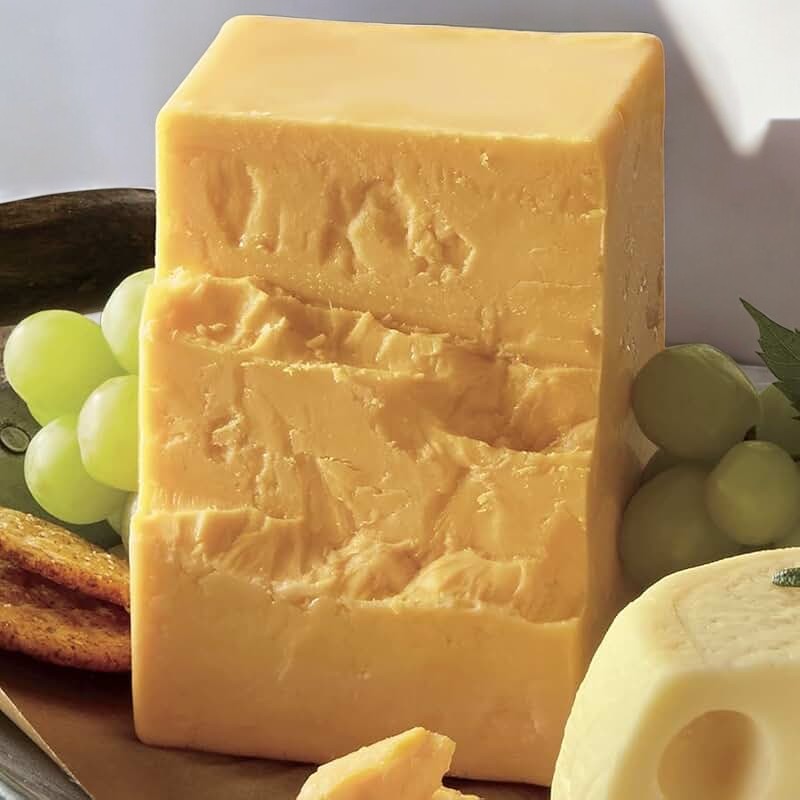 Сыр фас. “Чеддер” 45% ж. 200гр.(Минская марка)
