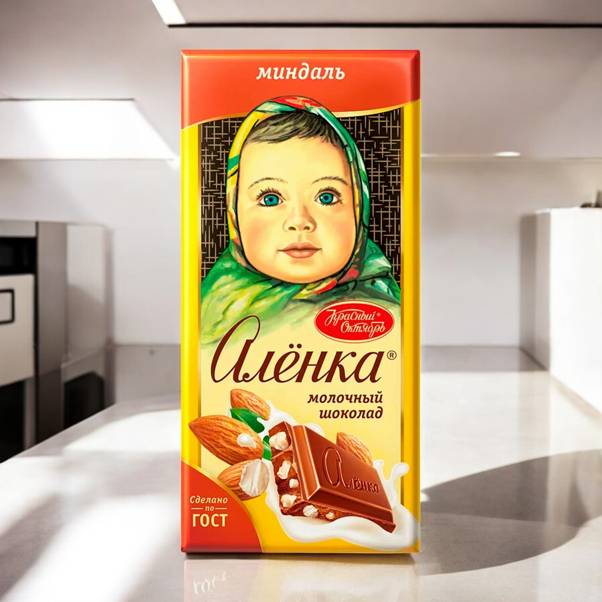 шоколад Алёнка с миндалем 0,090*15=1,35 кг (6 бл)