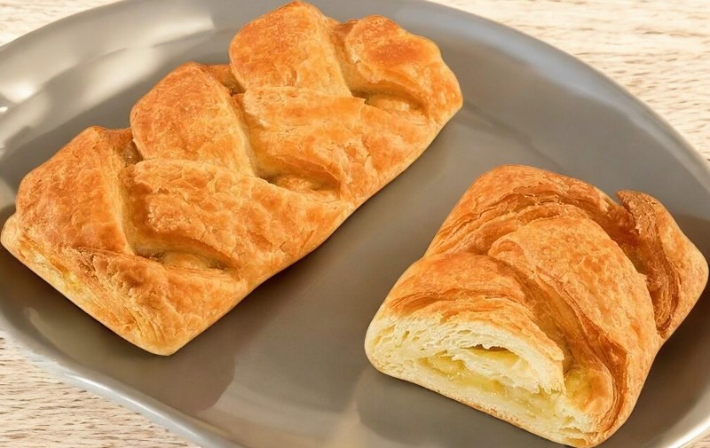 Слойка с яблоками 90гр
