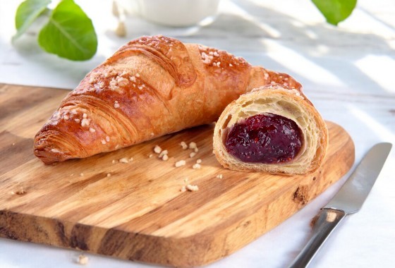 Круассан с малиной 90гр