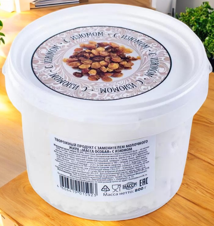 Молокосодержащий продукт с змж “Масса Особая” с изюмом “Деревенское подворье” 6шт/800г 3983