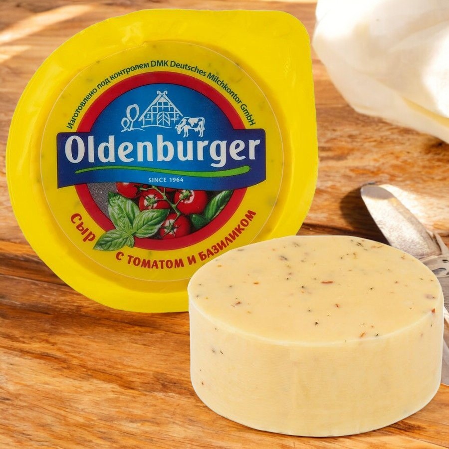 Сыр с томатом и базиликом 45% ТМ “Oldenburger” кусковой ~1,1 кг