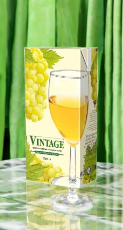Вино полусладкое белое “Винтаж” 10,5-12,5% 1.0