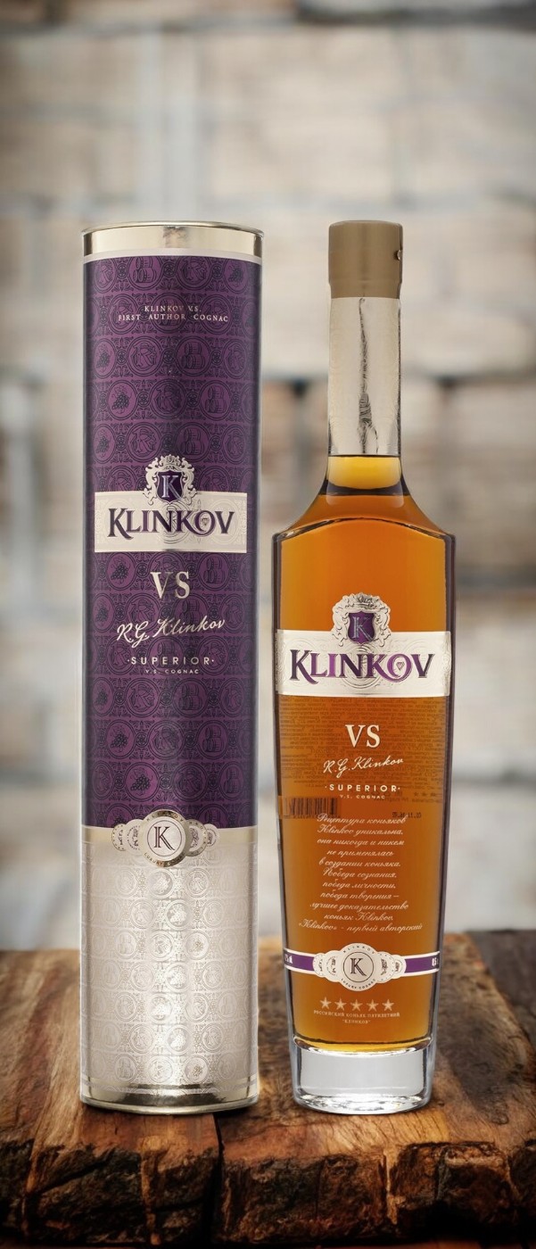 Коньяк пятилетний «Клинков» ТМ “KLINKOV”, креп.42%, 0.5л в тубусе (VS туб)