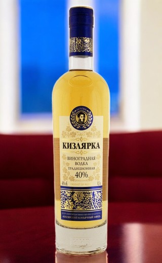 Водка виноградная Кизлярка Традиционная 40% 0,5 завод