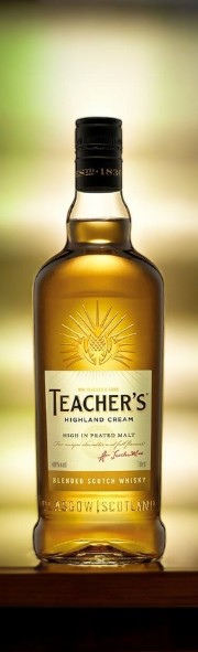 Виски шотландский купажированный “TЕACHERS`S HIGHLAND CREAM” (“ТИЧЕРС ХАЙЛАНД КРИМ”) 40% 0.7