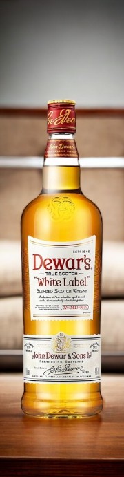 Виски шотландский купажированный ТМ “DEWAR’S” “ДЮАРС БЕЛАЯ ЭТИКЕТКА” (“DEWAR’S WHITE LABEL”) п/у, 40% 1.0