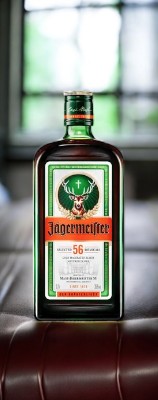 Ликер десертный “Ягермайстер”  35% 1.0 НОВАЯ МАРКА