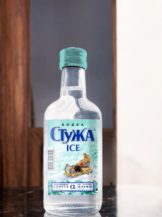 Водка “Стужа Кедровая”, 40% 0.1 (фас.24)