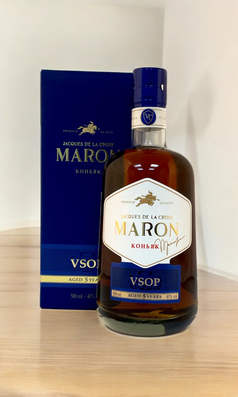 Коньяк пятилетний “JACQUES DE LA CROIX MARON (ЖАК ДЕ ЛА КРУА МАРОН)” 40% 0,5