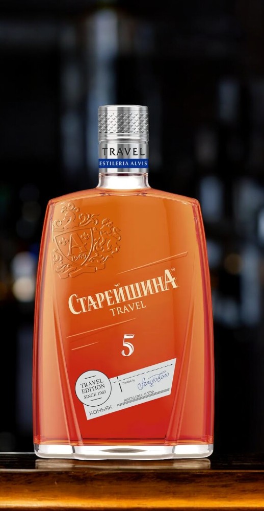 Коньяк “Старейшина Трэвел” 5 лет фляга .,40% 0.25