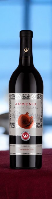 Плодовая алкогольная продукция полусладкая “АРМЕНИЯ. ГРАНАТОВОЕ ПОЛУСЛАДКОЕ”, 12.0%, 1.5л