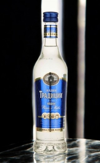 Водка “Наши Традиции Люкс” 0.25