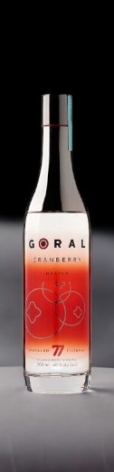 Водка особая “ГОРАЛ МАСТЕР КРЕНБЕРРИ” (“GORAL MASTER CRANBERRY”), 40% 0.7л