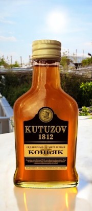 Коньяк ординарный четырехлетний “Кутузов”, 40% 0.1