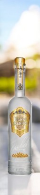 Водка “БЕЛОЕ ЗОЛОТО ПРЕМИУМ (WHITE GOLD PREMIUM)” 40% 0.5