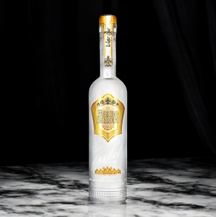 Водка “БЕЛОЕ ЗОЛОТО ПРЕМИУМ (WHITE GOLD PREMIUM)” 40% 0.7