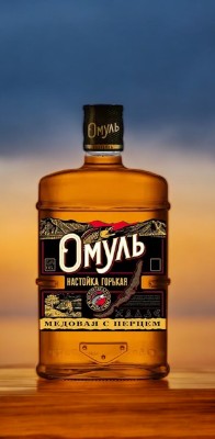 Настойка горькая “ОМУЛЬ МЕДОВАЯ С ПЕРЦЕМ” 35% 0,5