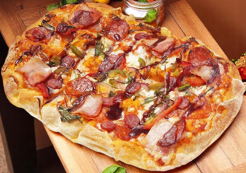 Римская пицца “Мясная” 20х30