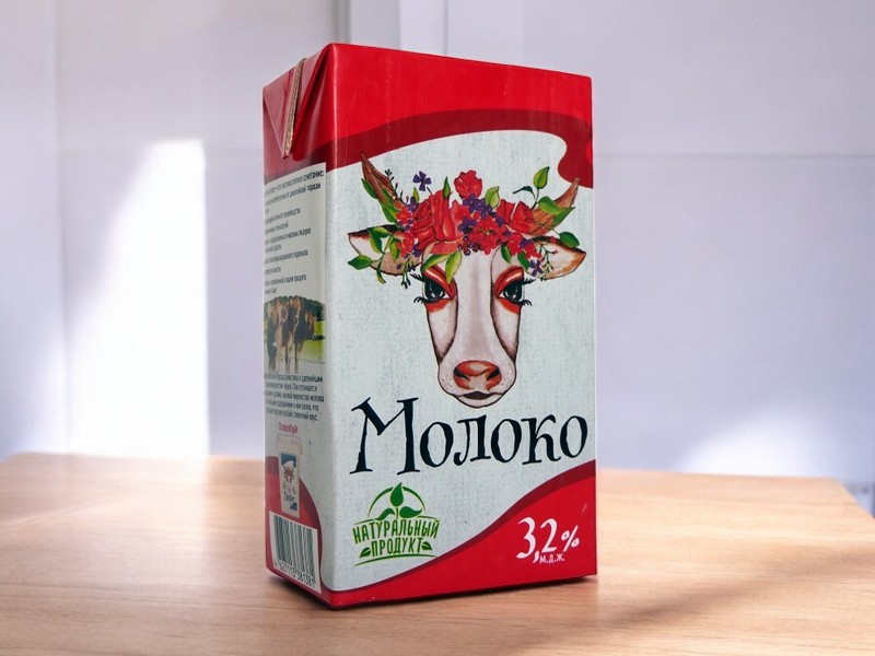 Молоко Корова ультрапаст 3,2% 1л ТБА