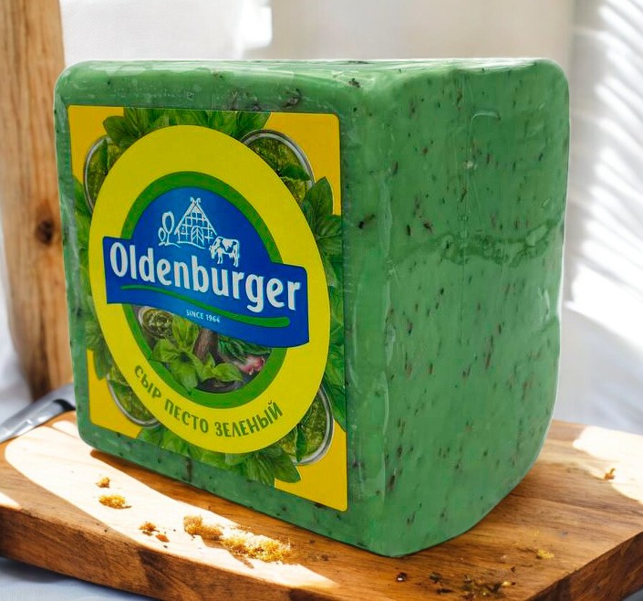 БОБРОВСКИЙ Сыр Oldenburger Песто зеленый 50% кубик вес~ 1кг*4 (4 мес)