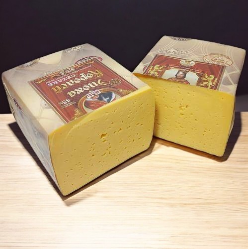 Сыр Эпоха Королей со вкусом сгущенки 45% брус вес 2*4,5кг (Чезаре/Лидский МКК)
