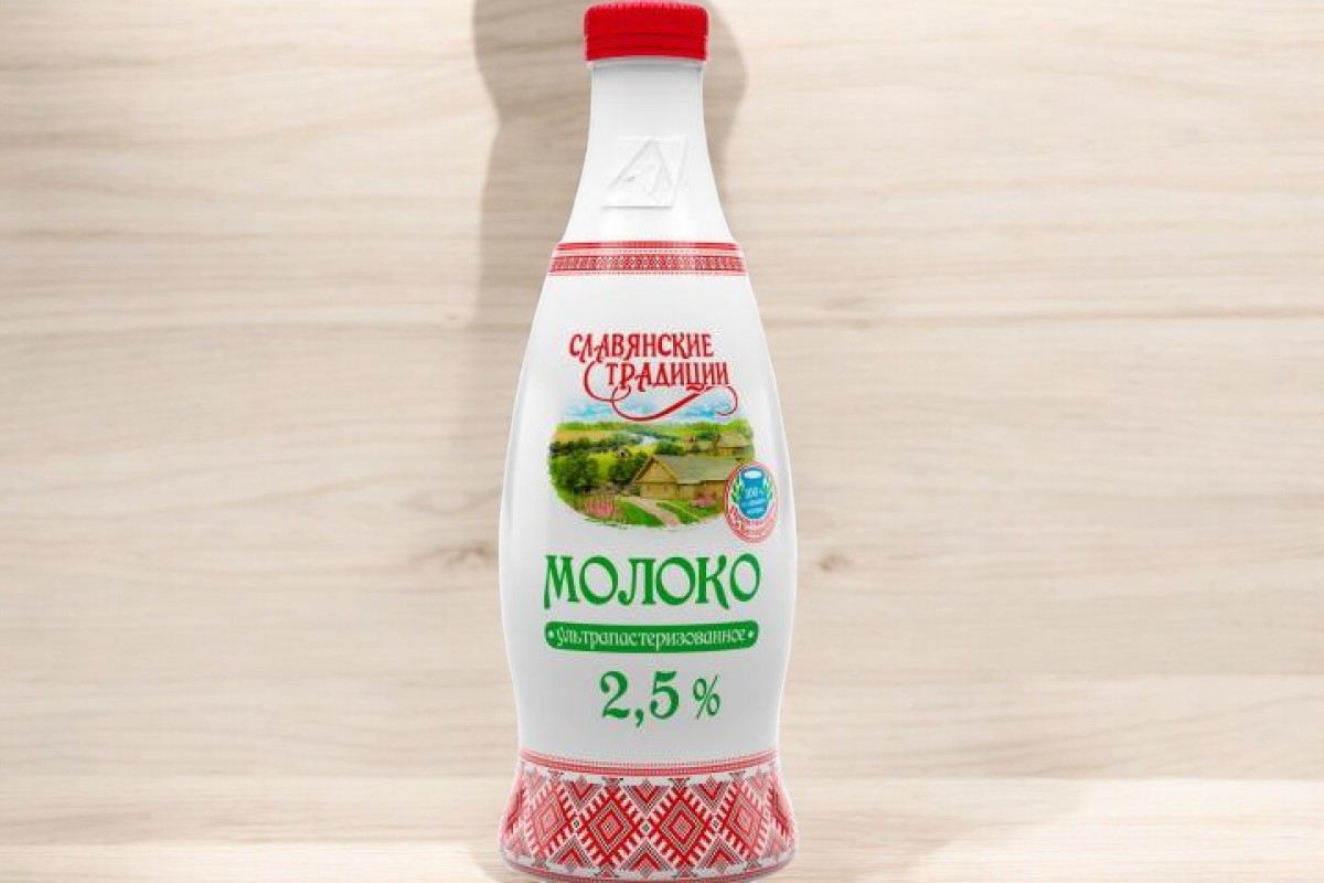 Молоко “Славянские традиции” 2,5% 900мл бутылка ПЭТ