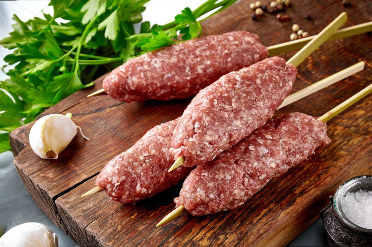 Люля-кебаб “Домашний”
п/ф мясные рубленые формованные непанированные категории В замороженные