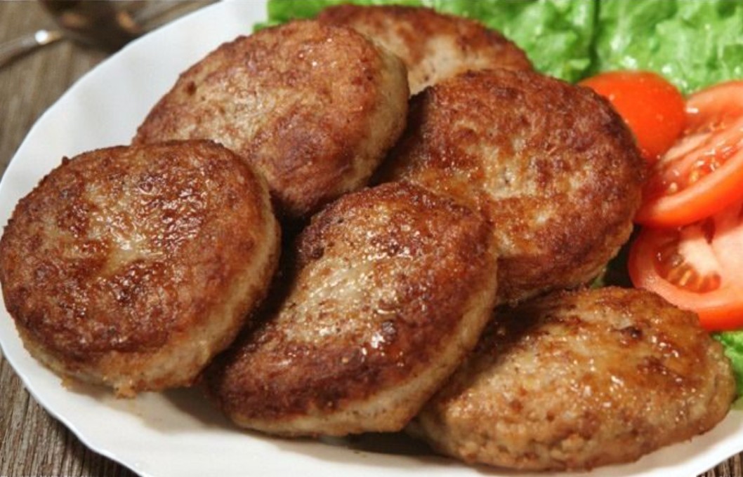 Котлеты “как у бабушки”  800 г Сэламэт