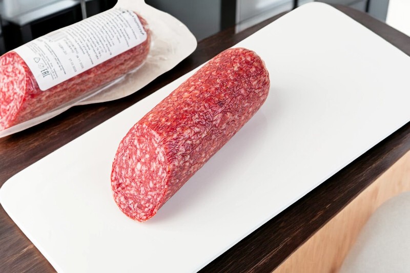 Мясной продукт. Сырокопчёное колбасное изделие полусухое “С КОНЬЯКОМ” 220 г