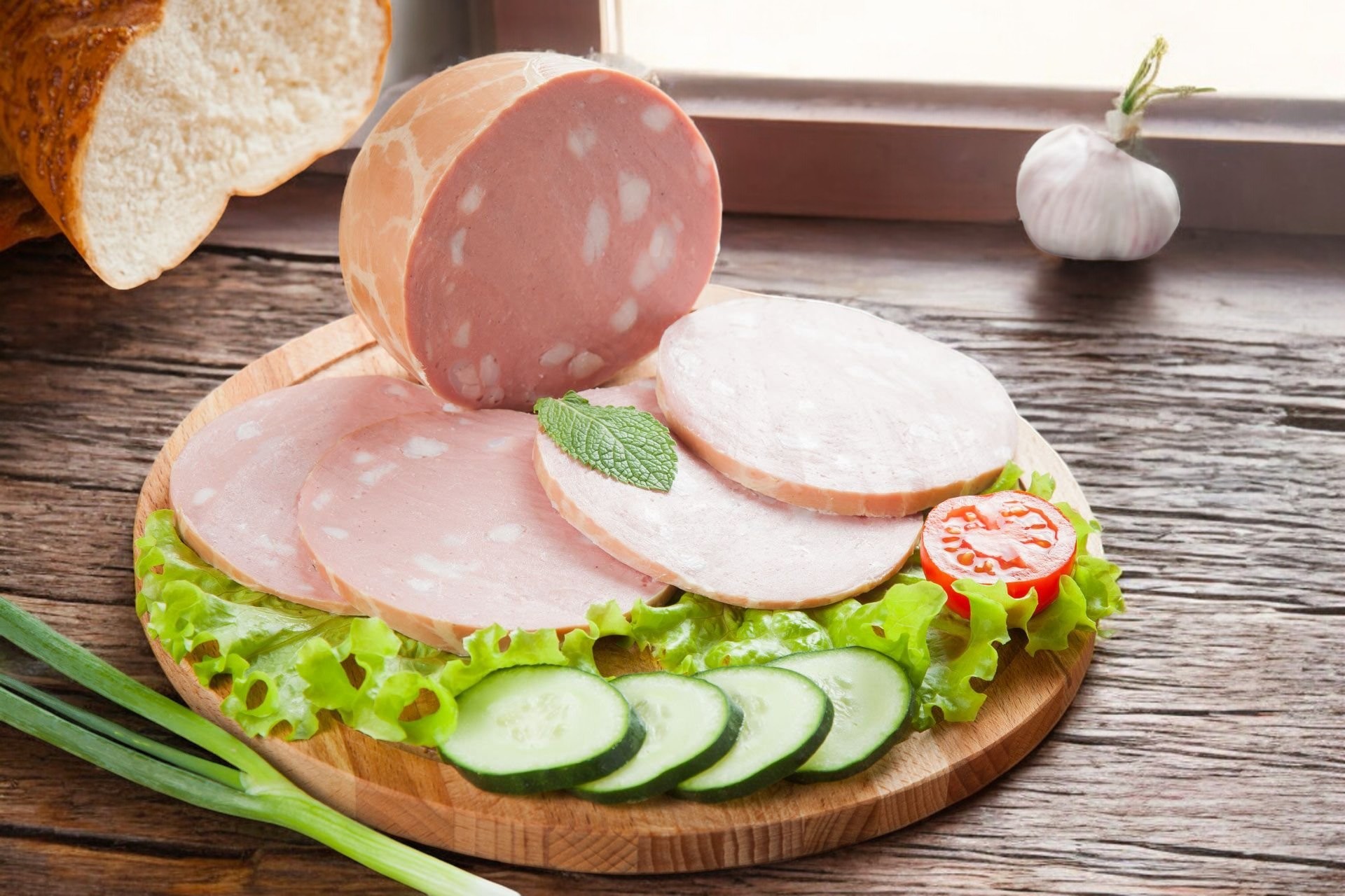 Колбаса   Вкусная  с сальцем
