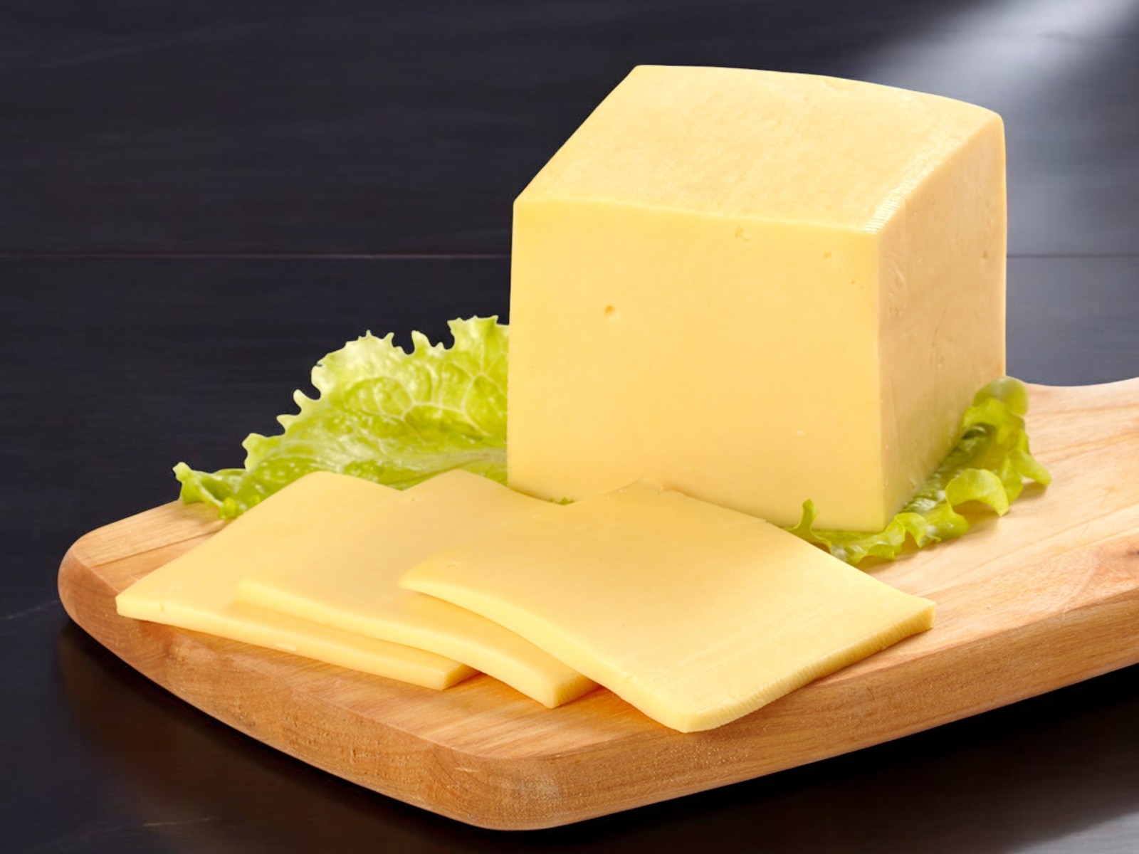 Сыр Капонес  (брус)