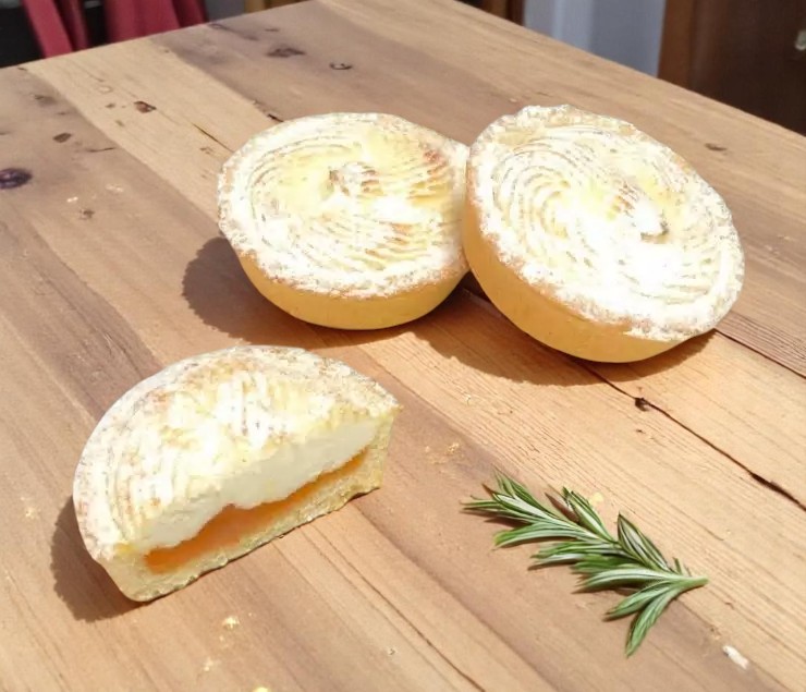 Песочное пирожное “Тарт” с начинкой со вкусом манго-маракуйя и творожной начинкой 1,4 кг